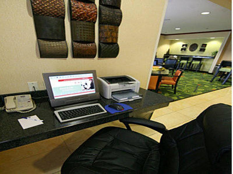 Fairfield Inn & Suites Kansas City Airport Luaran gambar