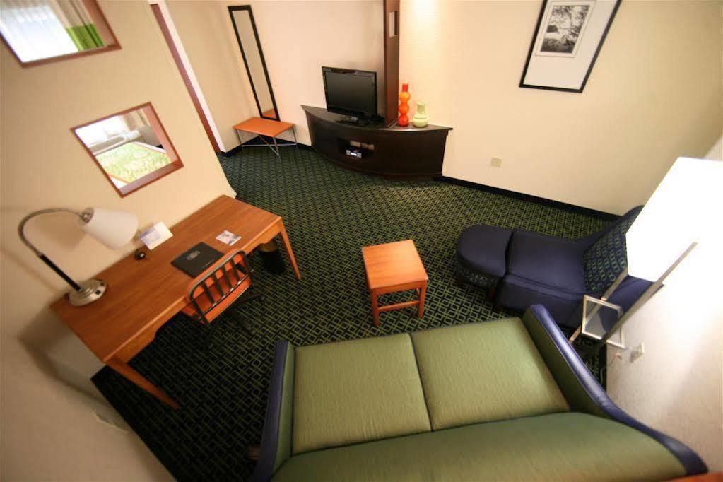 Fairfield Inn & Suites Kansas City Airport Luaran gambar